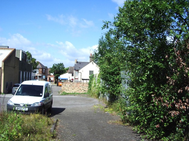 Foundry Lane through to Hitchin Street 2008